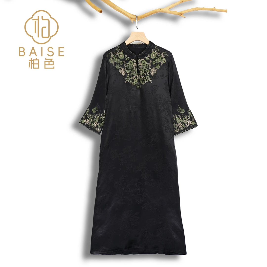 中式连衣裙复古绣花盘扣春季女装宽松连衣裙2517
