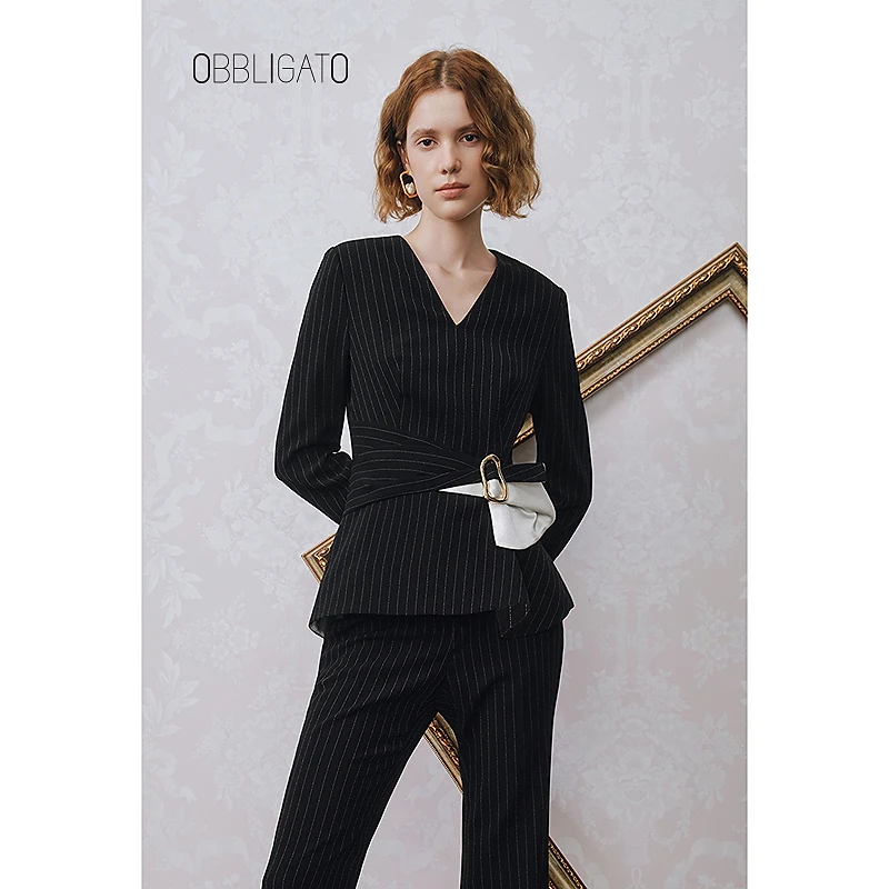 OBBLIGATO奥丽嘉朵春季1C33170130蝴蝶结修身女上衣