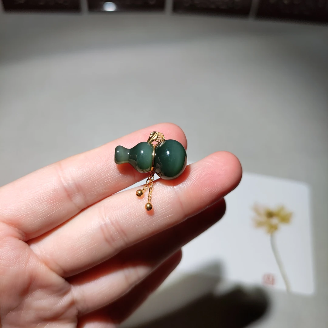 和田玉瓷蓝猫眼碧玉葫芦18k金镶嵌不含项链约21.5*11.4MM
