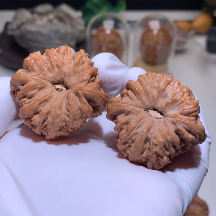文玩核桃把件凹底南疆