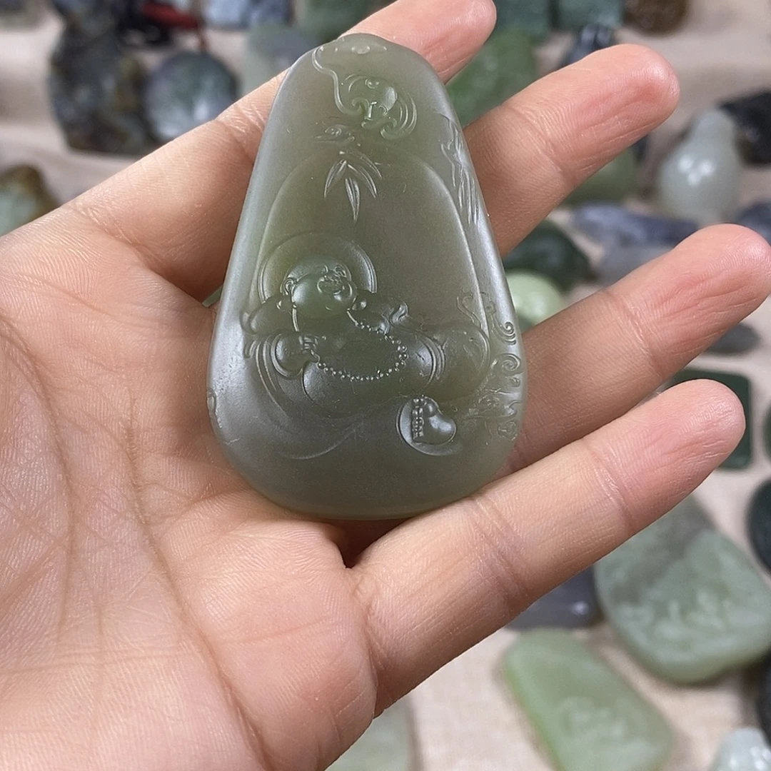 和田玉未镶嵌颈饰