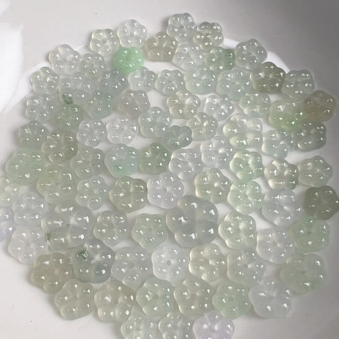 翡翠散珠翡翠五瓣花一个可挑