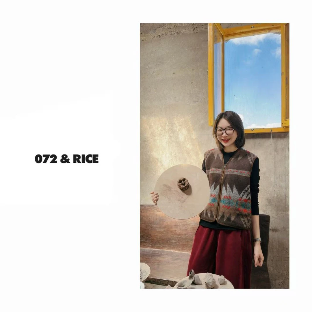 072 & RICE【波西马甲】秋季休闲V领拉链无袖马甲 Z-32NB442
