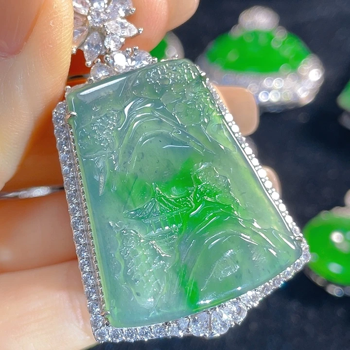 翡翠银S925镶嵌颈饰翡翠