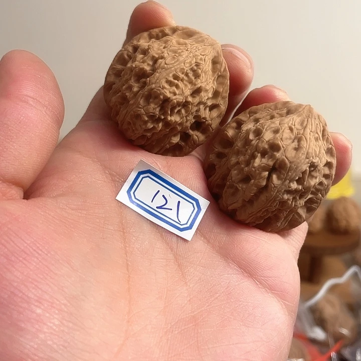 吊坠桃核核桃绣球