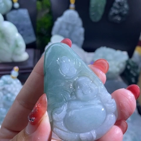【闪购商品】颈饰未镶嵌翡翠佛