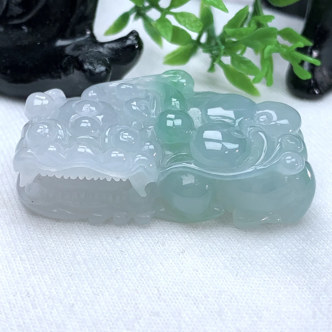 天然缅甸翡翠A货飘花霸王貔貅吊坠挂件42−23.7−12.3mm