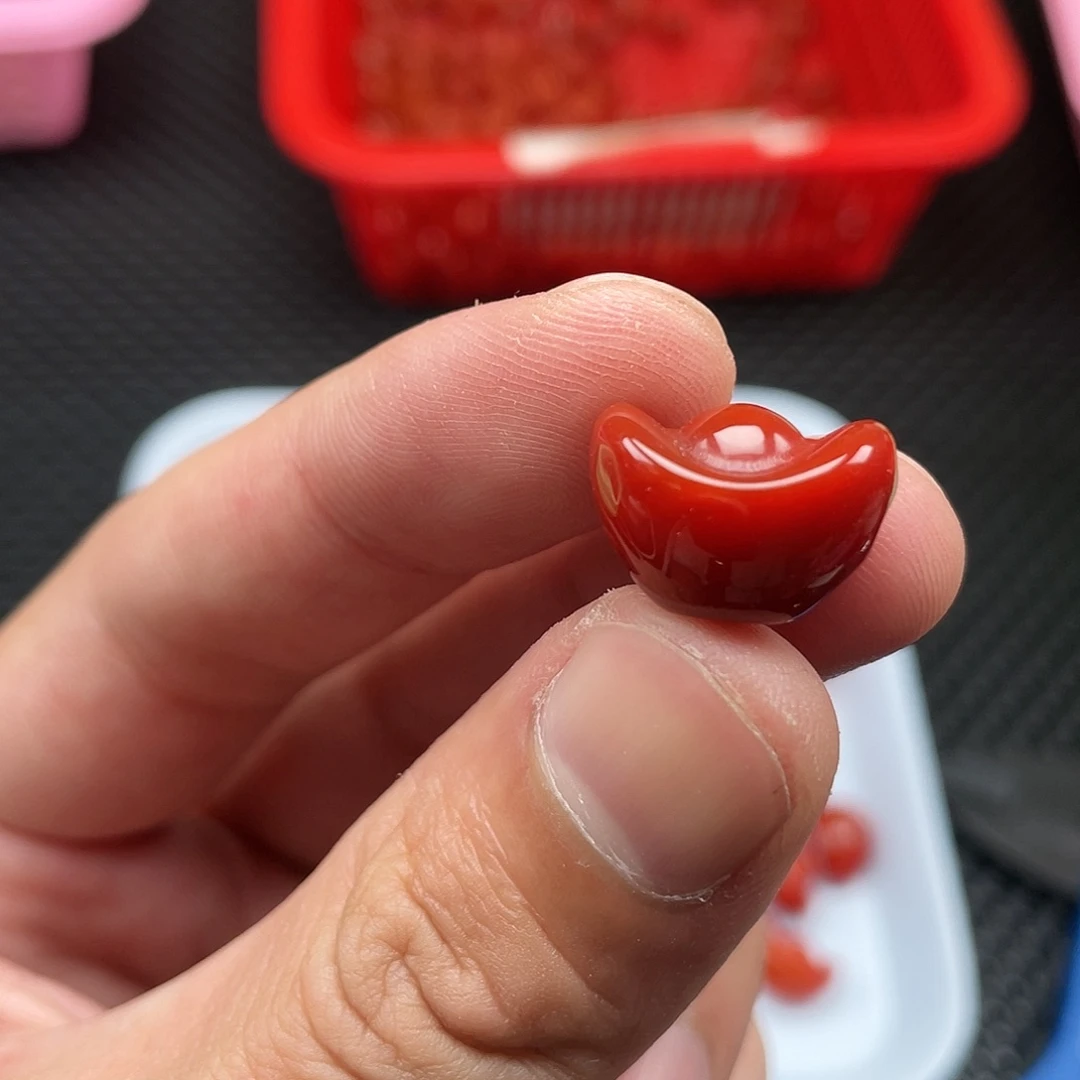 南红玛瑙21号 11*16柿子红元宝一颗未镶嵌