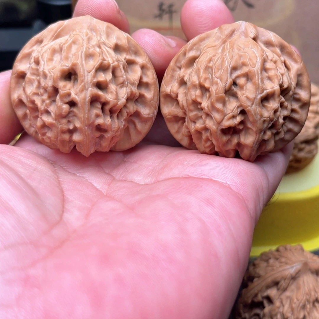 文玩核桃吊坠43宫灯