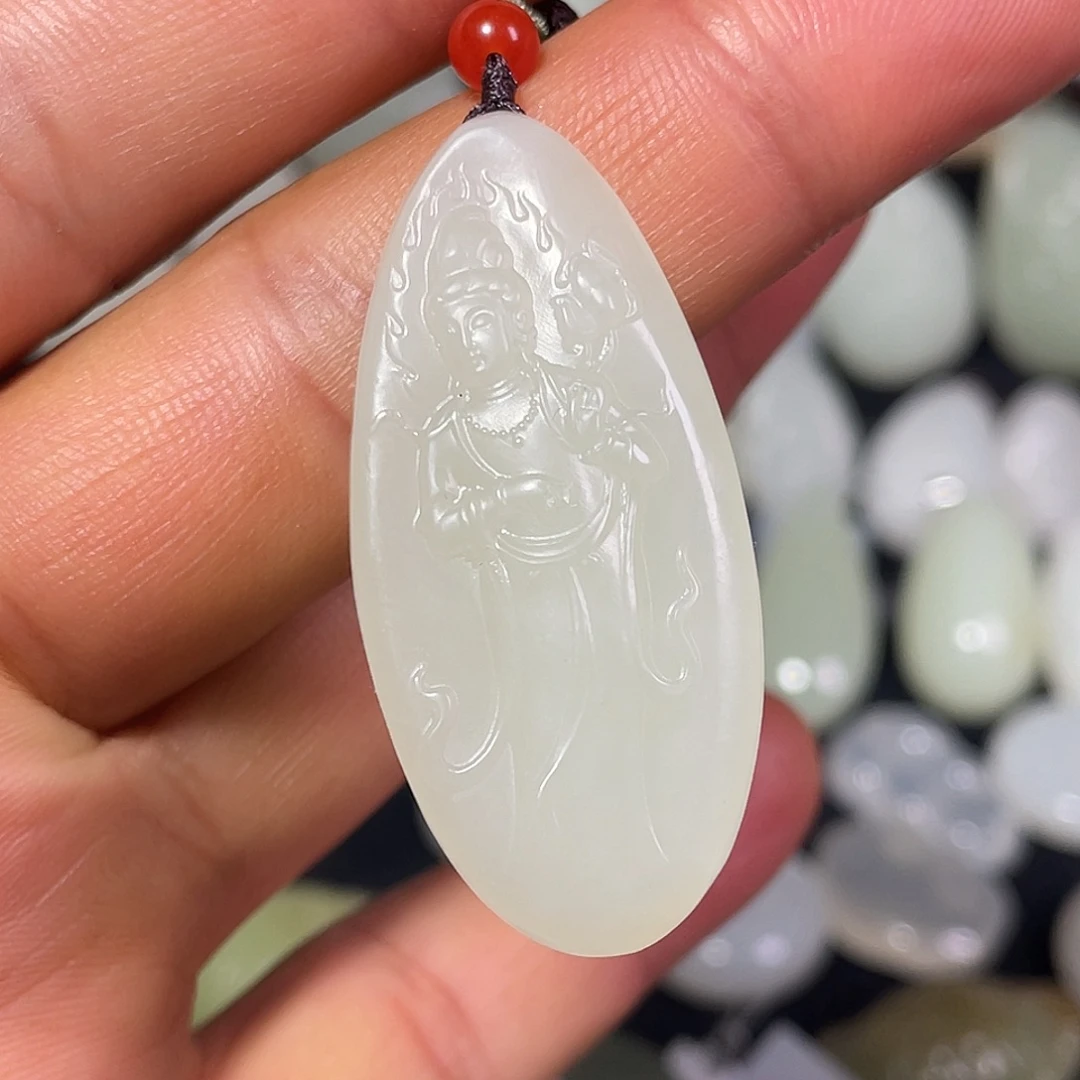 和田玉未镶嵌颈饰吊坠