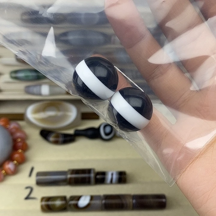 洋***意玛瑙/玉髓合金颈饰