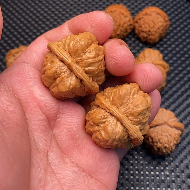 景***0文玩核桃把件蛤蟆39尺