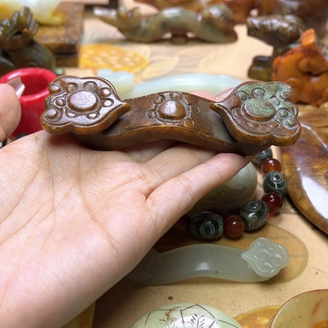 【闪购商品】蛇纹石玉颈饰未镶嵌