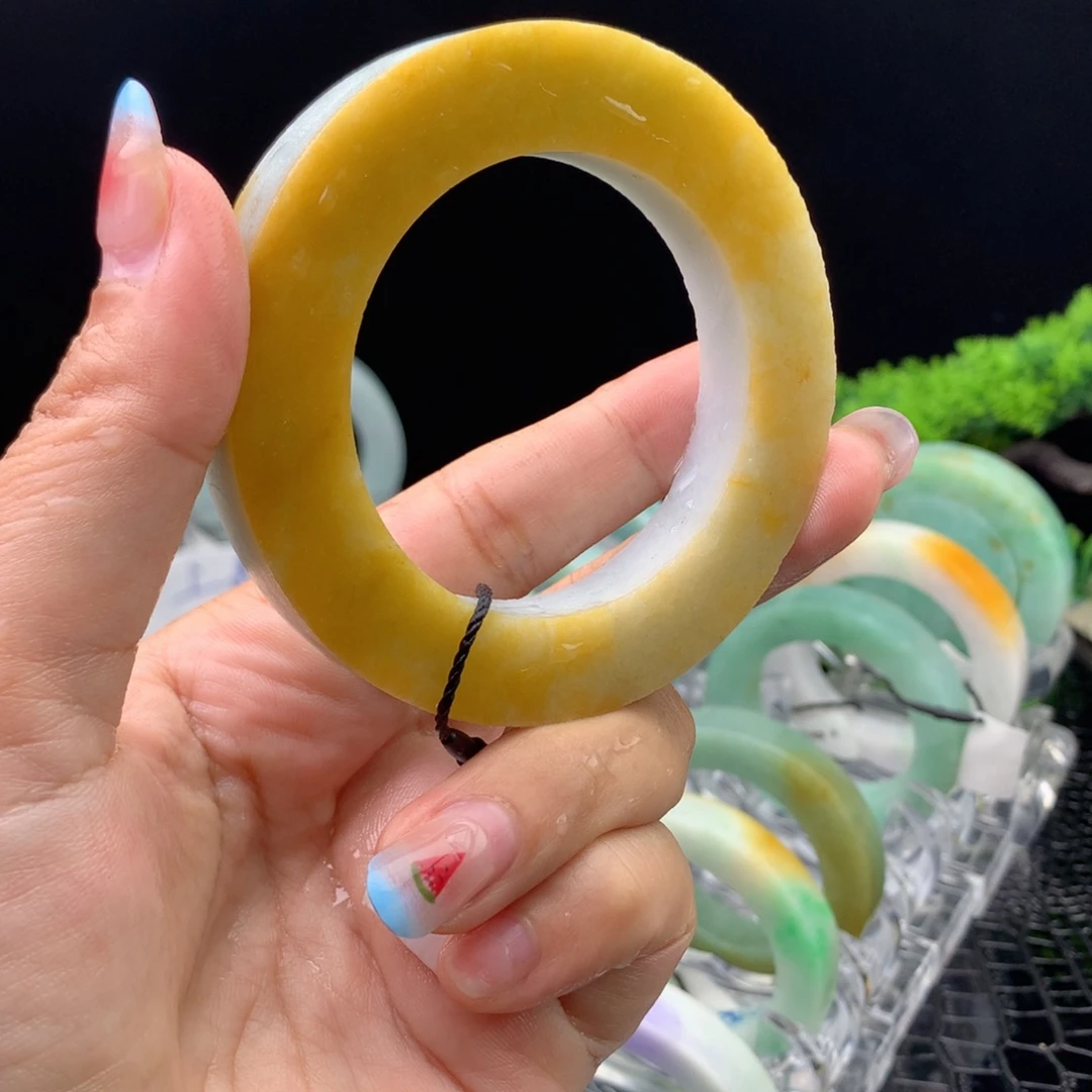 Y***a定制翡翠未镶嵌纯天然A货翡翠