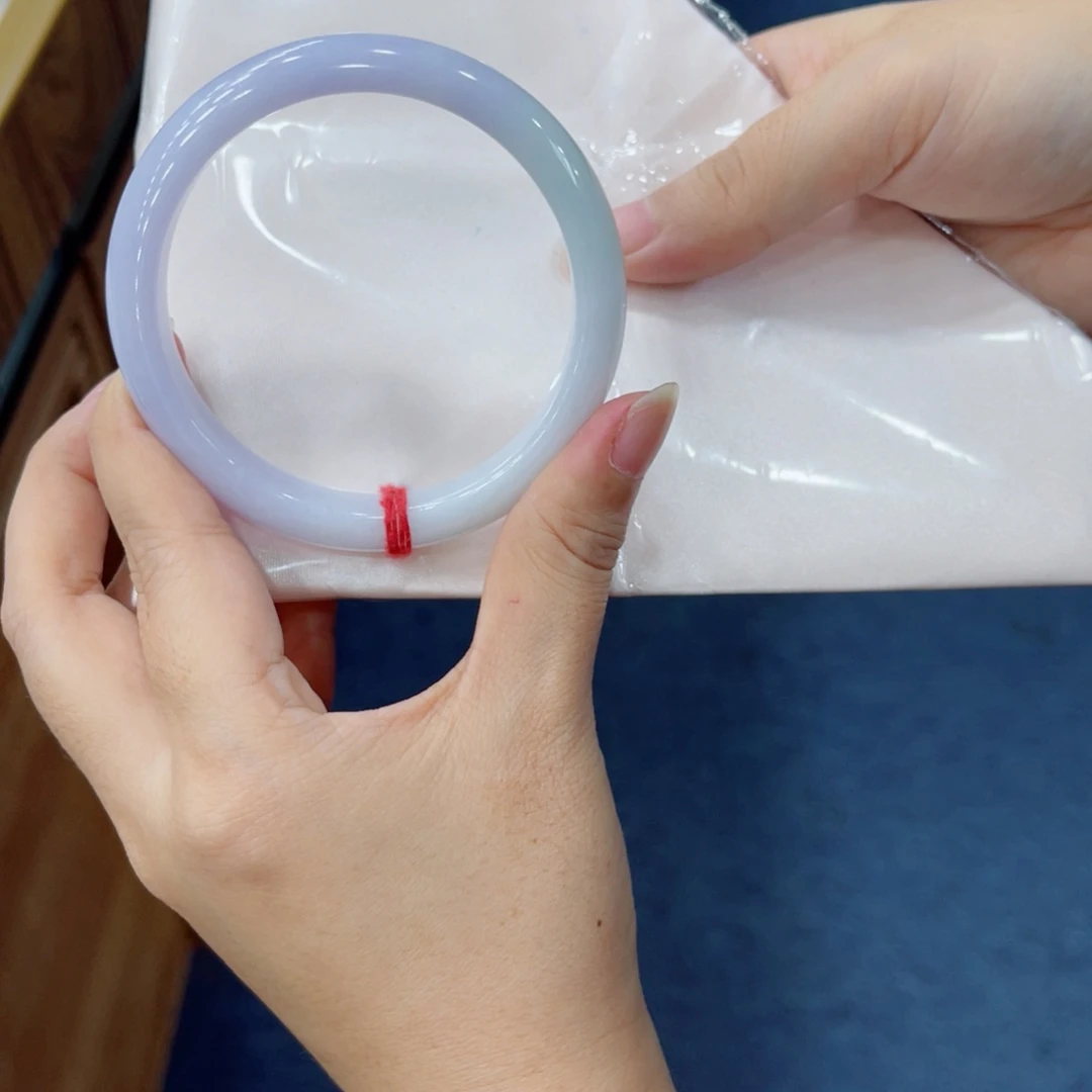 翡翠未镶嵌手镯七天无理由