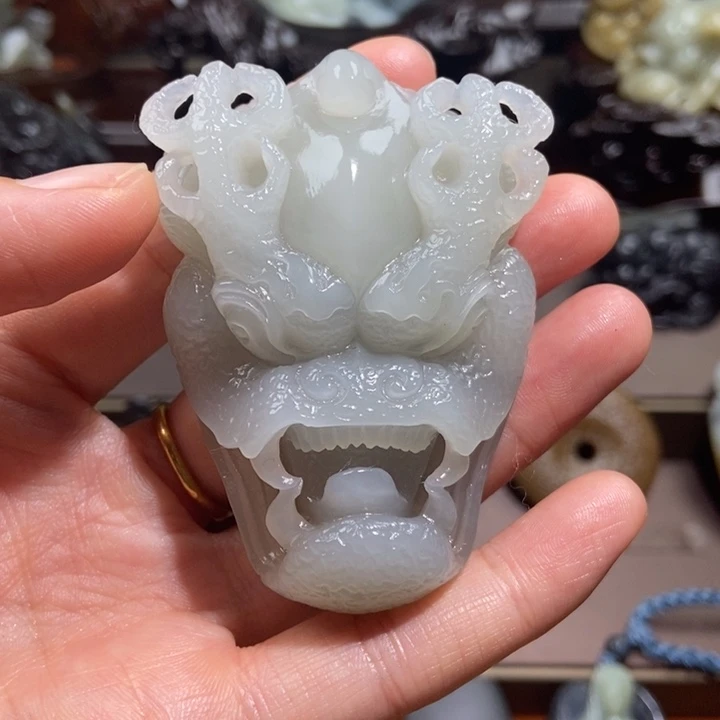 颈饰未镶嵌和田玉