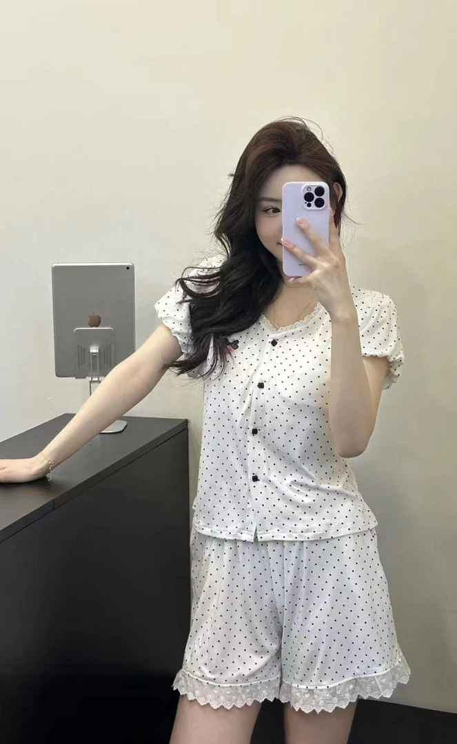 2025新款女士开衫波点草莓短裤251297