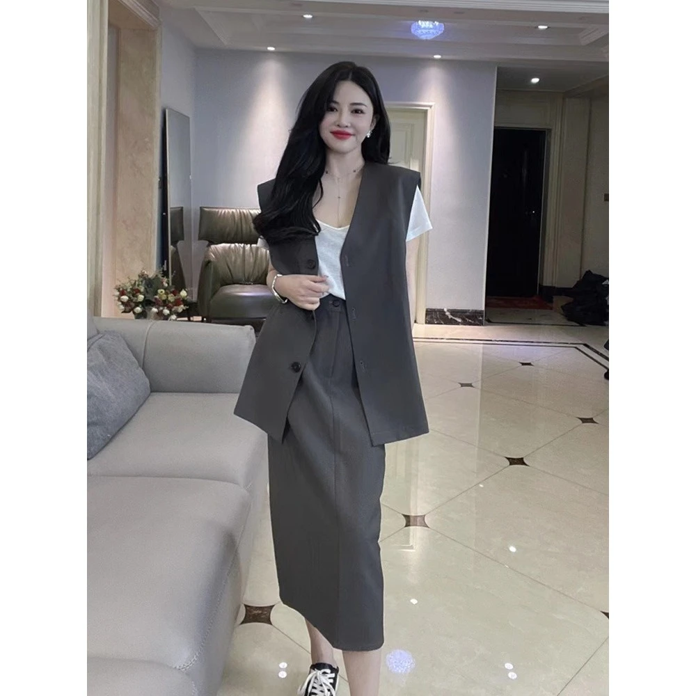 夏季面试职业穿搭一整套西装马甲上衣今年流行减龄遮肉三件洋气裙