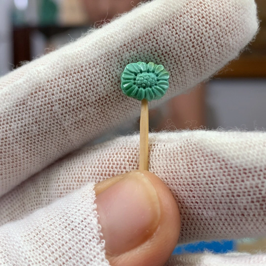 绿松石未镶嵌挂件