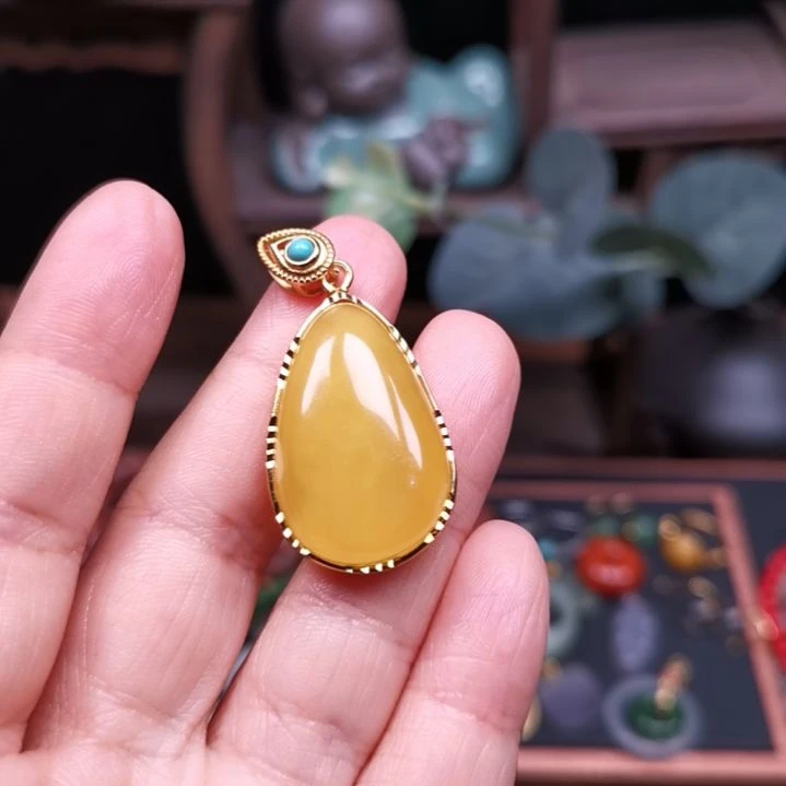 俊***银S925镶嵌颈饰蜜蜡