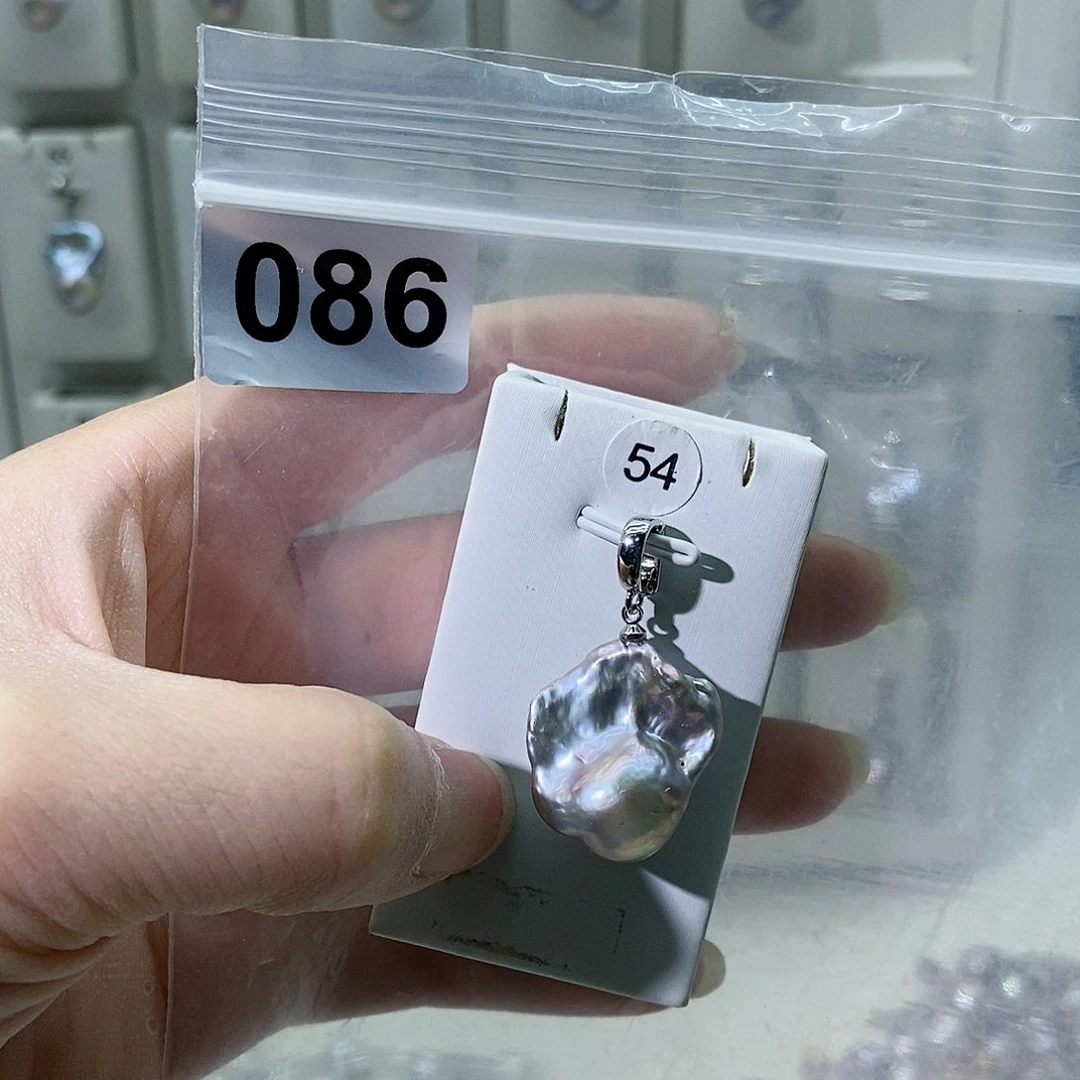 淡水珍珠合金颈饰