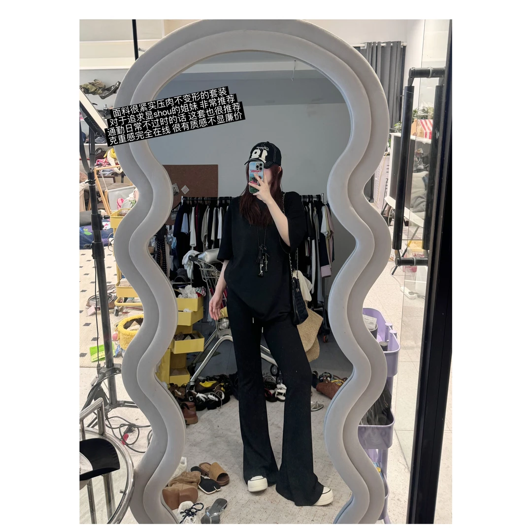 晶咕【舒适区】慵懒感宽松圆领大版T+高腰抽绳微喇休闲裤