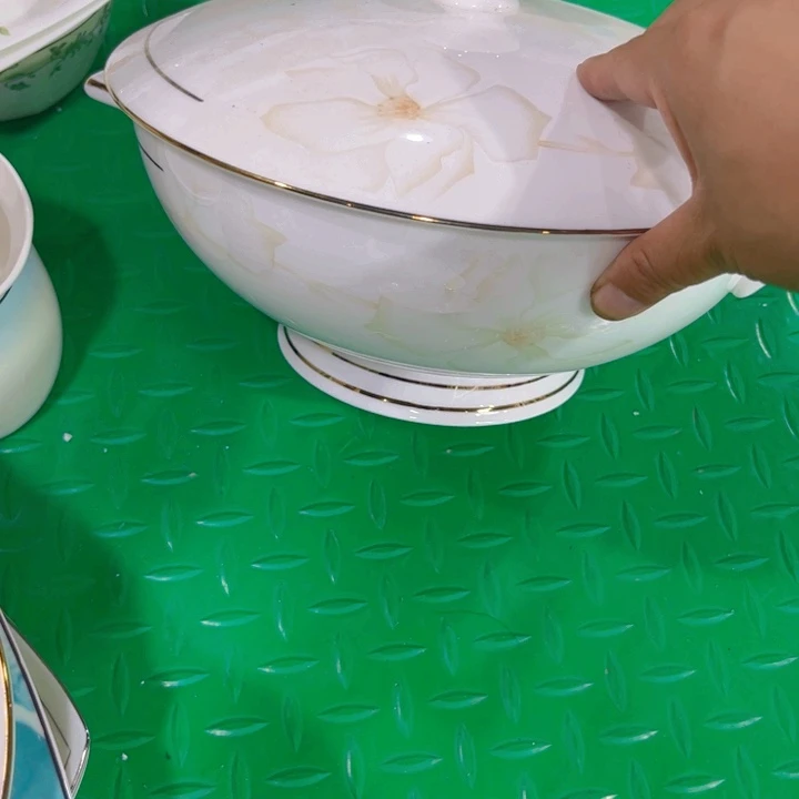 瓷片秒金九寸汤锅一个微瑕