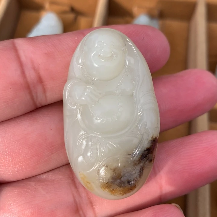 颈饰未镶嵌和田玉