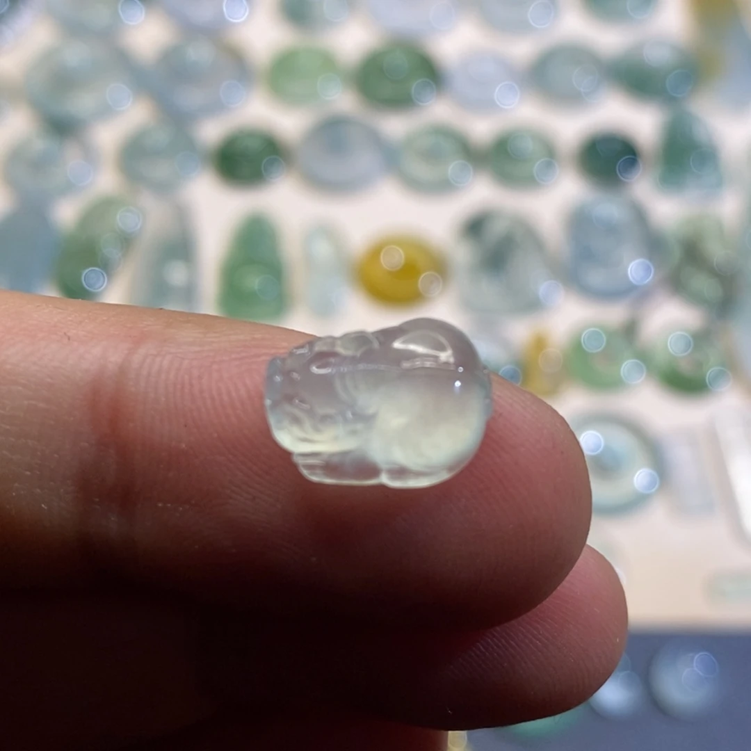 定制翡翠未镶嵌翡翠