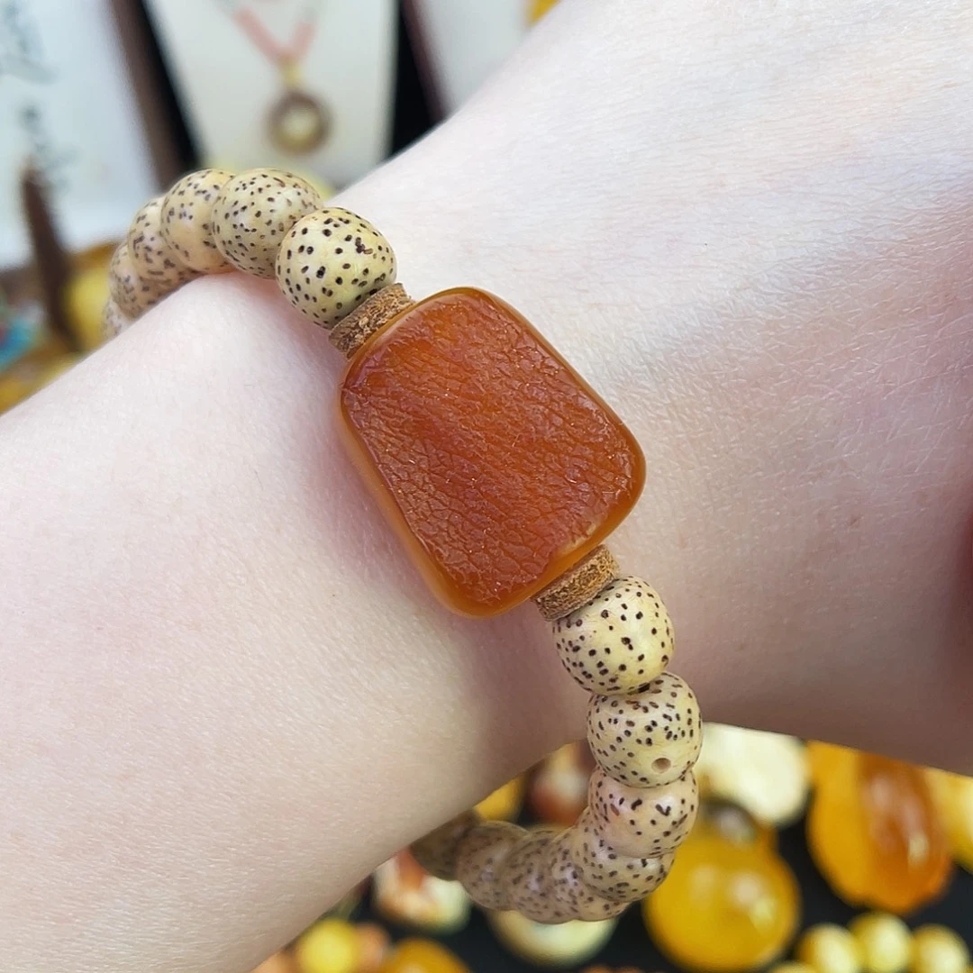 琥珀未镶嵌珠宝奇石我