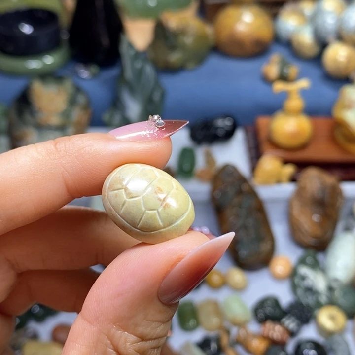 岫岩河磨玉（透闪石质玉）未镶嵌挂件