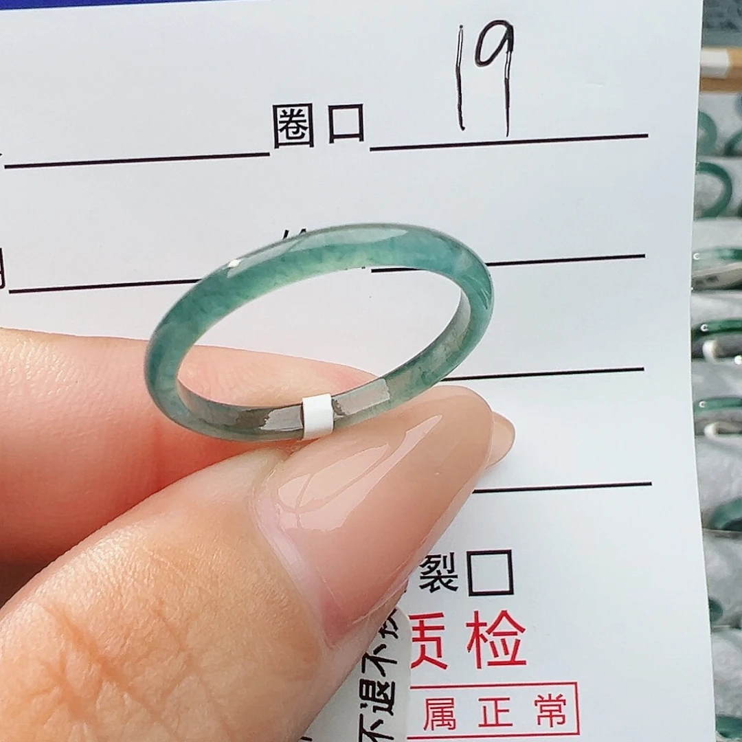 未镶嵌戒指翡翠翡翠