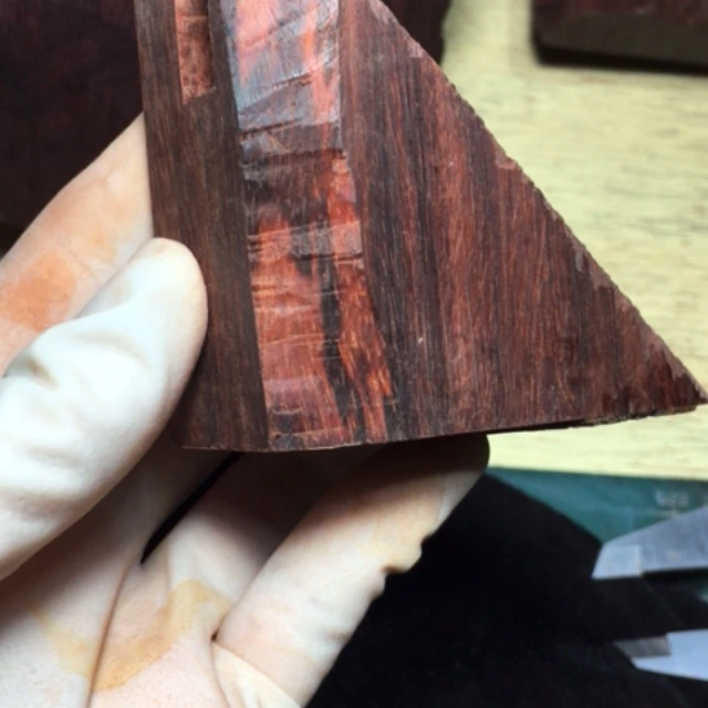 【闪购商品】檀香紫檀（小叶紫檀）月*