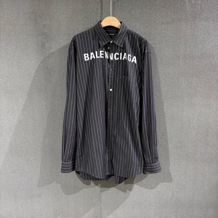 99新 Balenciaga/巴黎世家 （pm）字母刺绣条纹衬衫 99新37码/8137