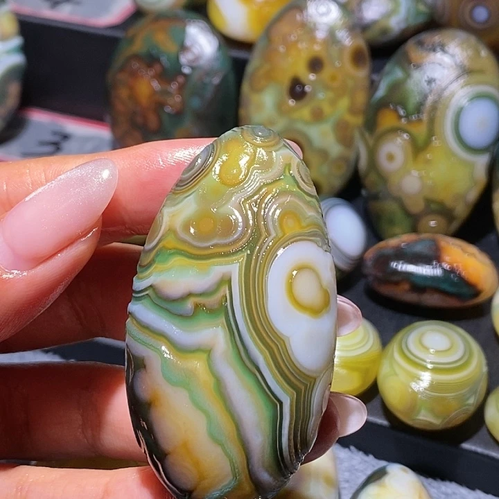 玛瑙/玉髓未镶嵌珠宝奇石69