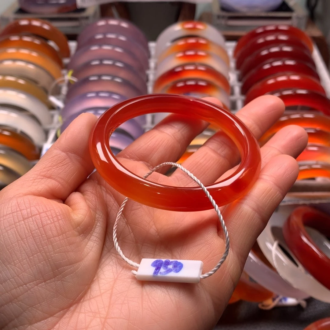 玛瑙/玉髓手镯未镶嵌