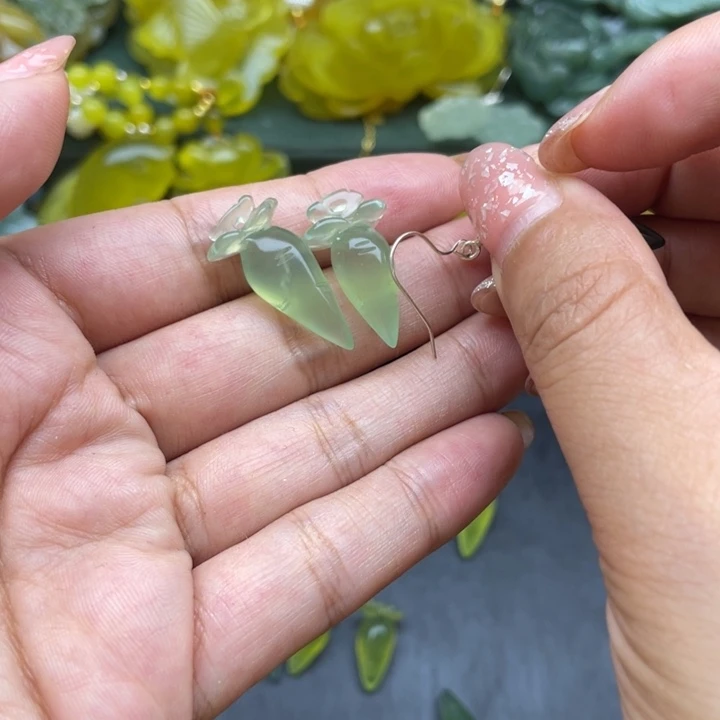 *****蛇纹石玉未镶嵌颈饰