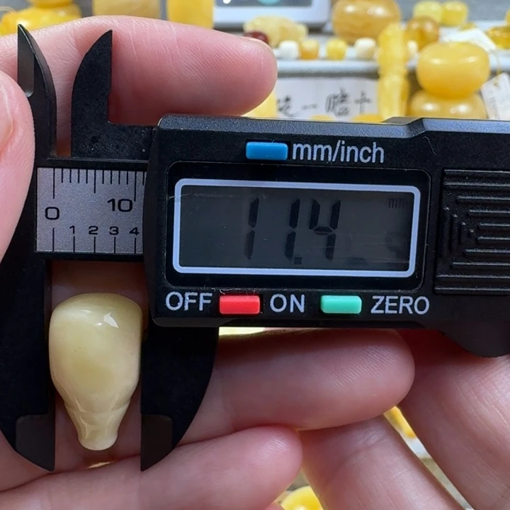 未镶嵌琥珀裸石17杂
