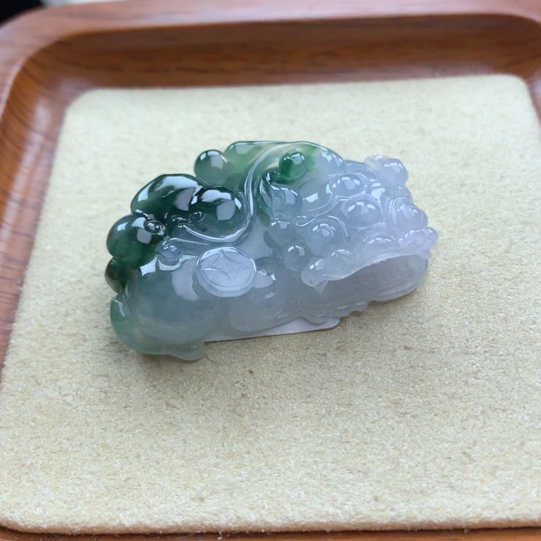 翡翠未镶嵌颈饰19