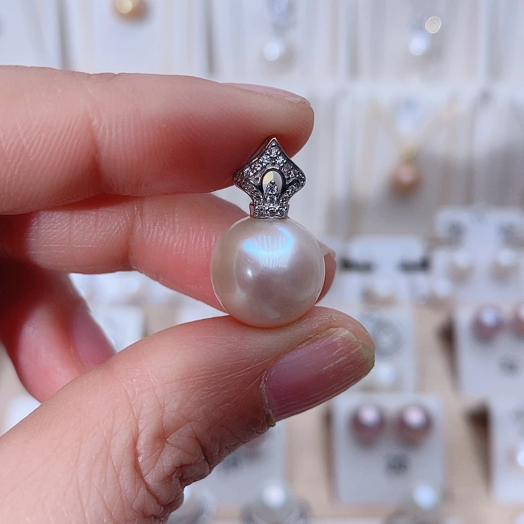 颈饰银S925镶嵌淡水珍珠