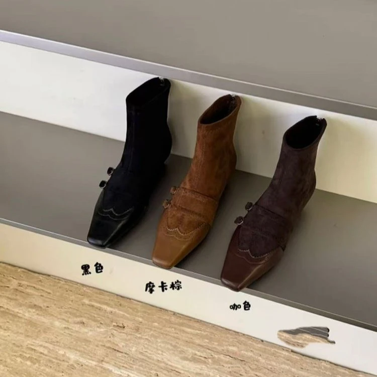 2025新款秋冬法式复古赫本风雕花拼接加绒瘦瘦靴低跟ins风