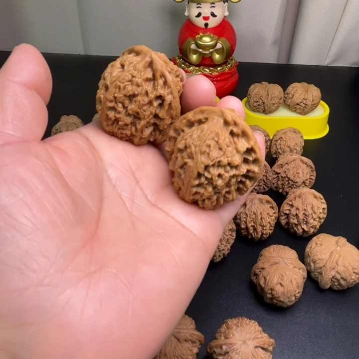 桃核吊坠南疆石41