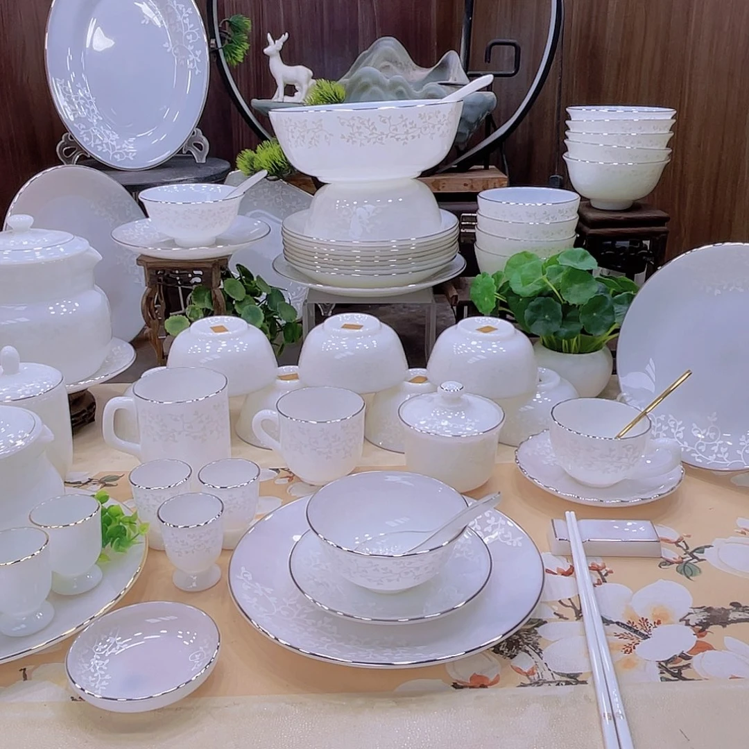 玉瓷暗香浮动单拍餐具