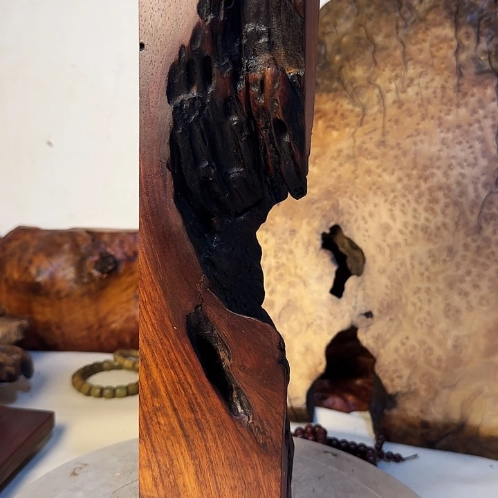 “***”紫檀木类端景台缅甸花梨