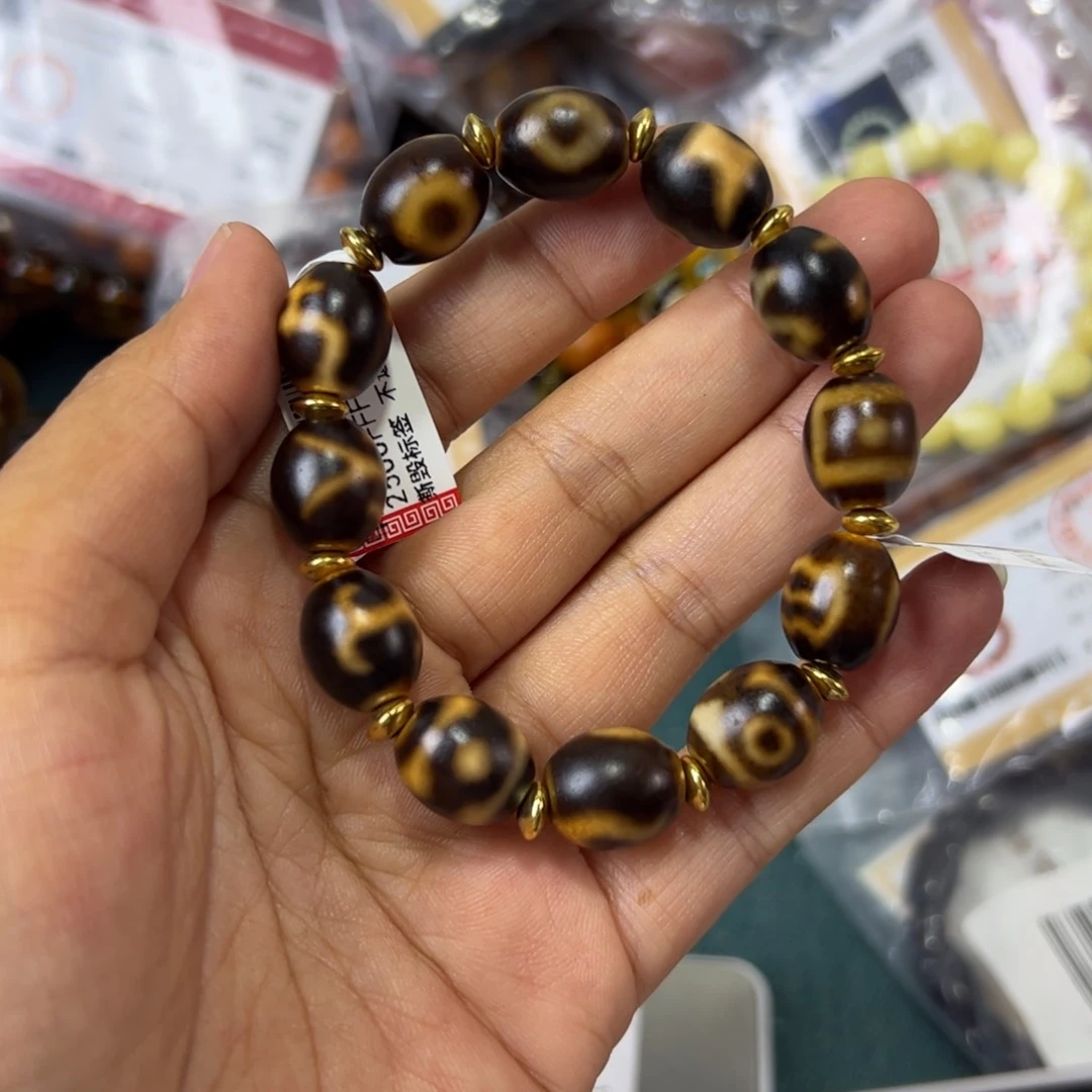 未镶嵌玛瑙/玉髓珠宝奇石755