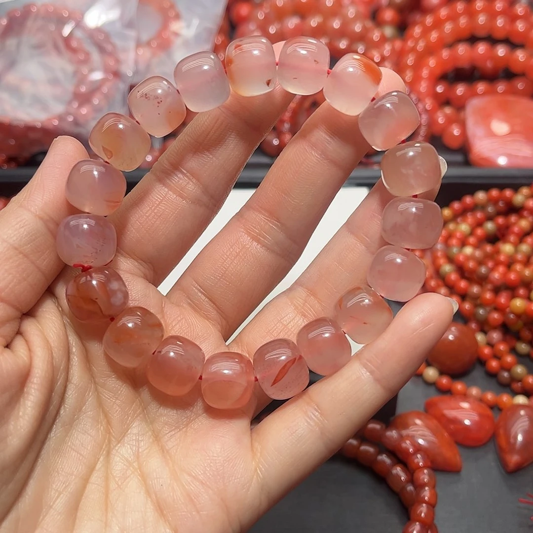 南红玛瑙手链未镶嵌