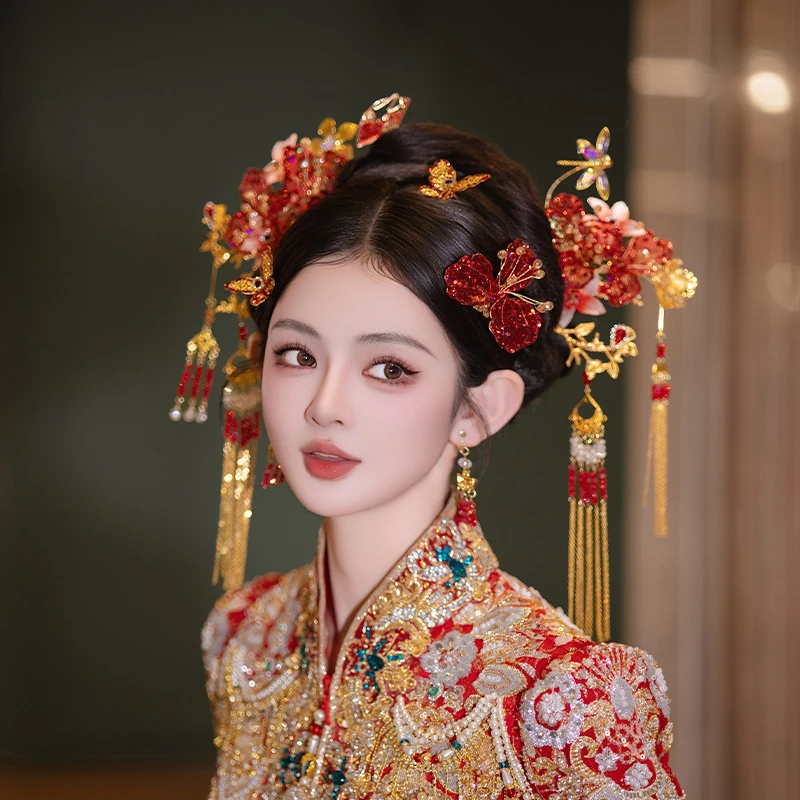 合金婚庆饰品 2025新娘秀禾复古金红色精致中式传统婚礼发饰D0522