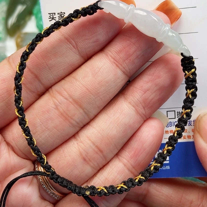 【闪购商品】翡翠颈饰未镶嵌手链