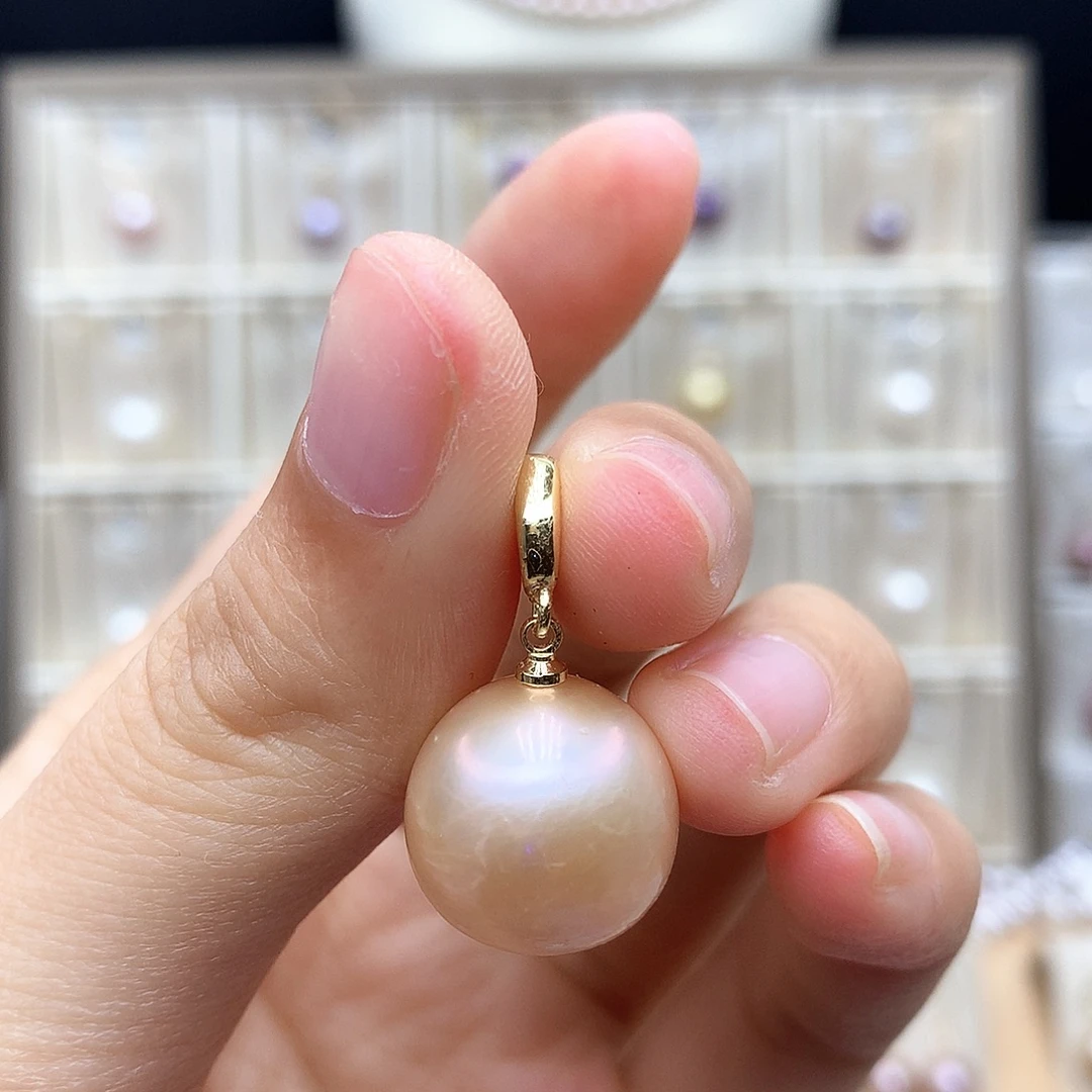淡水珍珠颈饰合金