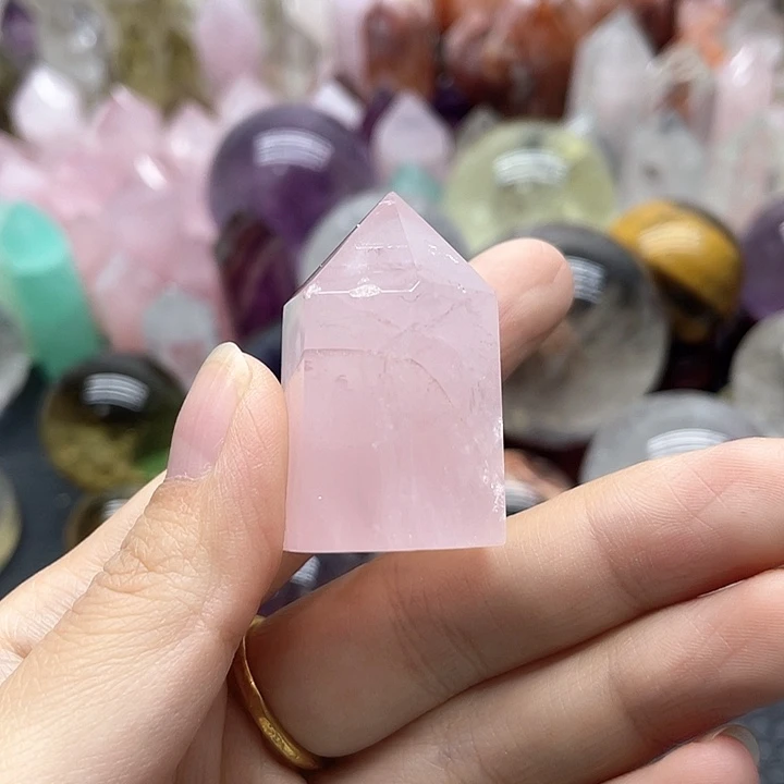 未镶嵌水晶珠宝半成品12粉晶柱